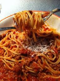 Voici Donc La Fameuse Recette De Saucea Spaghetti De Ma Maman J En Ai Es Plats Deviande Dinde P Recettes De Cuisine Recette Sauce Spaghetti Spaghetti Recette