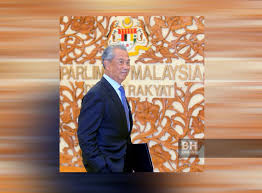 Senarai penuh nama anggota jemaah menteri dan timbalan menteri anggota kabinet malaysia yang terkini terdiri daripada seorang perdana menteri, tiada timbalan perdana menteri, empat menteri kanan, 27. Senarai Kabinet Di Peringkat Akhir
