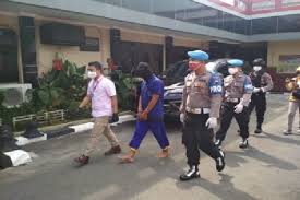 Maybe you would like to learn more about one of these? Dua Pencuri Kambuhan Beraksi Di 8 Lokasi Di Sukoharjo Apa Yang Mereka Gasak Semarangpos Com News Semarangpos Com