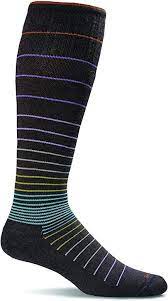 Amazon Com Sockwell Women S Circulator Graduated Compression Socks Small Medium 4 7 5 Espresso Clothing Compression Socks Graduated Compression Sockwell