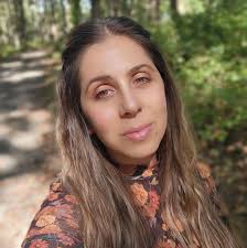 Can I bring a 1-gallon water cooler into Walt Disney World parks?