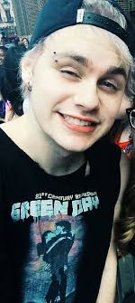 Nevaeh Kirk (nevaehkirk)