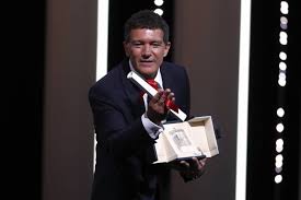 Prix d�interpr�tation masculine (antonio banderas), festival de cannes. Cannes Antonio Banderas Recoit Le Prix D Interpretation Masculine L Orient Le Jour