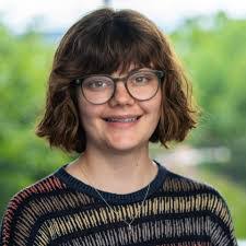 Kara Eckert's Instagram, Twitter & Facebook