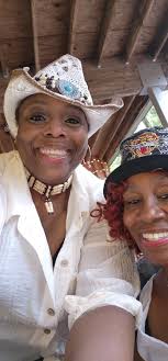 Senior photos of beautiful young lady