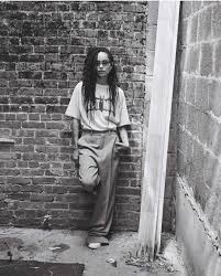 Zoë isabella kravitz (born december 1, 1988) is an american actress, singer and model. 5 Of Zoe Kravitz S Most Amazing Fashion Styles The Outlet