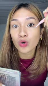 Dora Lab: Glue-Free Eyelash Application Tips