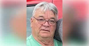 Jeanne Hinton's Instagram, Twitter & Facebook