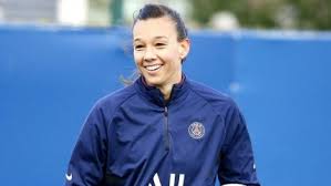 And hopes to lead her country to the olympic games for the very first time. El Aplaudido Y Solidario Gesto De Christiane Endler Y Otras Dos Jugadoras De Psg En Francia Alairelibre Cl