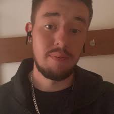 Can anyone put me in the right direction of who can do me an auto box  conversion