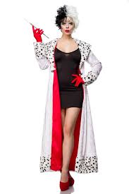 A scene from the cruella movie. 101 Dalmatiner Cruella Bose Frau Kostum