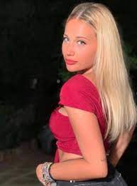 Impazza il gossip ma la veirtà è un'altra. Denise Esposito Chi E La Nuova Fidanzata Di Gigi D Alessio