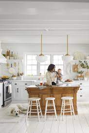 White Kitchens Are A Classic That Will Never Go Out Of Style These Ideas Are Just What You Need For White Kitchen Cabinets White Kitchen Design Kitchen Design