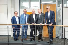 Beleuchtung des konferenztisches eines besprechungsraum ( mit dem thema „maritim ). Sit Pay Volksbank Eg Die Gestalterbank