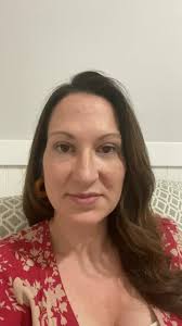 Leah Krieger's Instagram, Twitter & Facebook