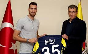 Harun tekin kimdir, hayatı ve biyografisi. Harun Tekin Fenerbahce De