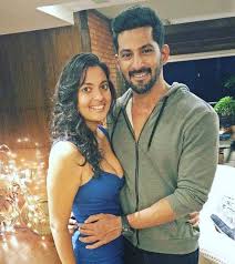Vivan Bhathena Blessed With A Baby Girl Announces Arrival In A Unique Way