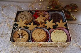 O colectie cu cele mai bune retete de dulciuri de casa cu reusita garantata Fursecuri De CrÄƒciun Cu Mascarpone 1 ReÈ›etÄƒ 5 Variante Retetele Mele Dragi