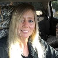 Karen Halton's Instagram, Twitter & Facebook