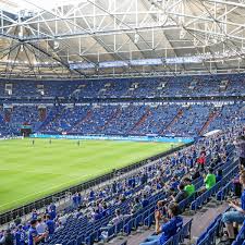 Fc erzgebirge aue chỉ biết hòa và thua trong thời gian gần đây, họ là đối thủ thích hợp để chủ nhà có thêm 3 điểm vào bảng thành tích. Schalke 20 768 Zuschauer Gegen Aue Zugelassen Waz De
