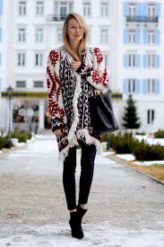 Women's geometry knit cardigan sweater poncho aztec cape cloak. Ohh Couture Blogger Knitted Cardigan Winter Outfits Leather Bag Black Jeans Cardigan Jeans Top Shoes Tribal Cardigan Aztec Wheretoget