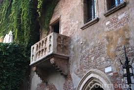 The Real Letters To Juliet Casa Di Giulietta In Verona Gourmantic Letters To Juliet Verona Verona Italy