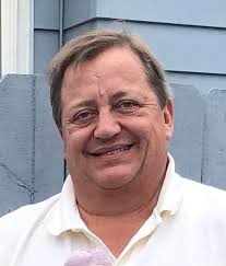 Kevin Martinsen's Instagram, Twitter & Facebook