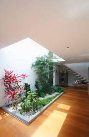 10 Modern Houses With Interior Courtyards Design Milk Courtyard Design Interior Garden Atrium Design