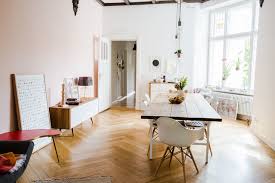 Schöne wohnung mit blick auf die waterfront sowie auf tafelberg, lions head und signal hill. Ein Hauch Von Kapstadt Modernes Design Trifft Grunderzeit Wohnung Eklektisch Esszimmer Berlin Von Claudia Vallentin Fotografie Houzz