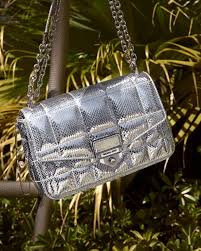 We are new in business and we are promoting our website then it is great luck for you to give it a try and win a free gift. Bqit0rrqvtnmmm