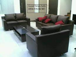 Ruang tamu bernuansa minimalis sangat erat kaitannya dengan perabotan sederhana dan kombinasikan dengan furniture modern dan minimalis seperti meja bola disamping sofa atau. International Sofa Twitterren Sofa 321 Minimalis Oscar Cocok U Ruang Tamu Kantor Busa Royal Nyaman Membuat Tamu Anda Betah Iklan Lampung Http T Co Sm3gokzhjd