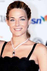 Laura Chiatti Pictures and Photos