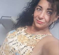 Hola gracias por aceptarme en el grupo