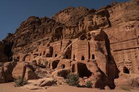 vanishing cave dwellers ...