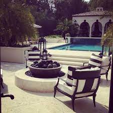 Beautiful Patio Pool Jenner House Kris Jenner House Kardashian Home