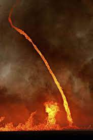 Imagini incredibile surprinse în marea britanie. Imagini Apocaliptice O Tornada De Foc Face Ravagii In California