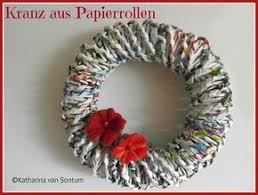 Ich Hab Da Mal Was Ausprobiert Kranz Aus Papierrollen Basteln Mit Papierrollchen Papierkranz Basteln Mit Zeitungspapier