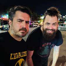 This @artimuswolz guy is in town to do music stuff, so I drove him around  Austin and told him all about the home of tech bros, edgy comedians, and  preppy dudes pretending