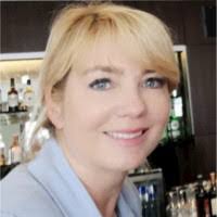 Angela Fleck's Instagram, Twitter & Facebook