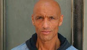 Daz is a british actor and has been acting in los angeles for the past 15+ years plus 3 years in the uk. Close Up An Interview With Daz Crawford Close Up Culture