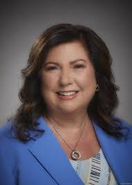 Cynthia Mcilroy's Instagram, Twitter & Facebook