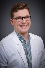 Eric Wilson's Instagram, Twitter & Facebook