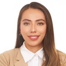 Daniela Ocampo's Instagram, Twitter & Facebook