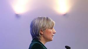 Marta temido e graça freitas receberam tantas farpas e varapaus que decidiram não aparecer juntas. Whole Of Portuguese Health System Close To Limit Due To Pandemic Plataforma Media