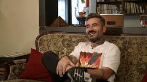 Τα video της θεματικής ενότητας: Tattooligans O Giwrgos Mayridhs Kanei Pleon Tatoyaz Gia Na Pernaei Kala Youtube