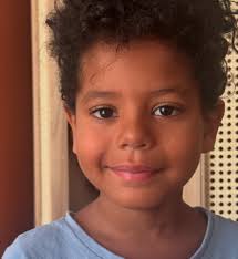 Quantos likes Davi merece? Não é um gato, gente? Ou é coisa de pai babão?  Ele disse: pode postar, mas depois você vai ler todos os comentários pra  mim. Então vocês podem