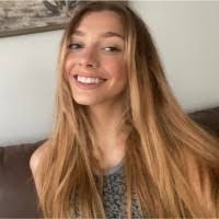 Kelsey Blair's Instagram, Twitter & Facebook