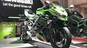 Akun facebook resmi dari pt suzuki indomobil sales (sis) see more of suzuki motorcycles indonesia on facebook. Big Loud And Green 80s Style Bikes Ready For Asia Comeback Nikkei Asia