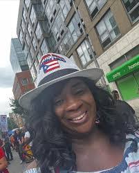 Luisa Simmons's Instagram, Twitter & Facebook