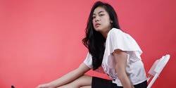 Dunia terbalik merupakan sinetron komedi dengan cerita tentang para suami yang ditinggalkan istrinya untuk bekerja di luar negeri. 6 Potret Cantik Fatimah Zahra Afiff Pemeran Cindy Di Sinetron Dunia Terbalik Merdeka Com
